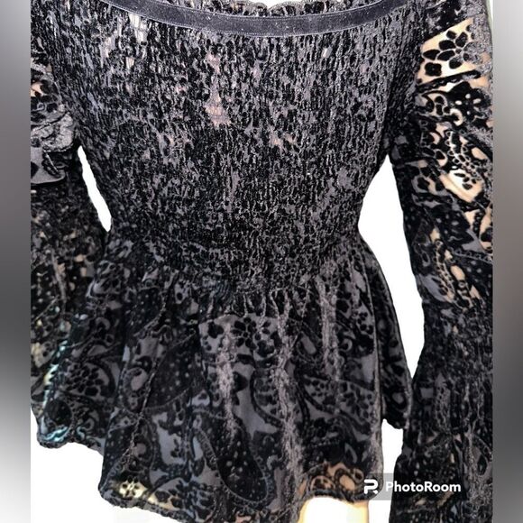 Jawbreaker low square neck smocked waist, smocked bell sleeves, velvet/mesh top - Picture 2 of 11